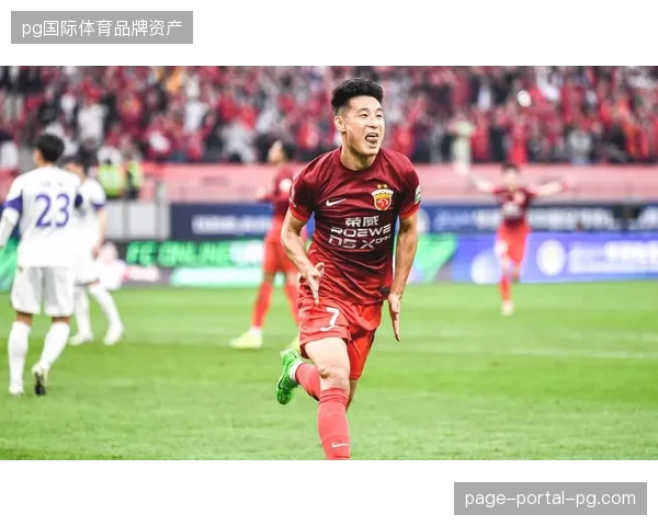 武磊替补登场完成国家队百场成就,中国队在换血期用胜利提升了球队士气 武磊替补登场完成国家队百场成就,中国队在换血期用胜利提升了球队士气